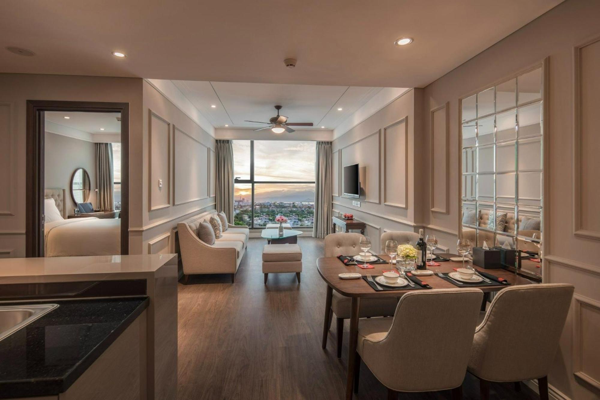 Luxury Apartment - Rooftop Swimming Pool - Beach Front - Hinata Apartment Đà Nẵng Exterior foto